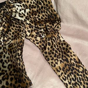 Express Puff Sleeve Leopard Top